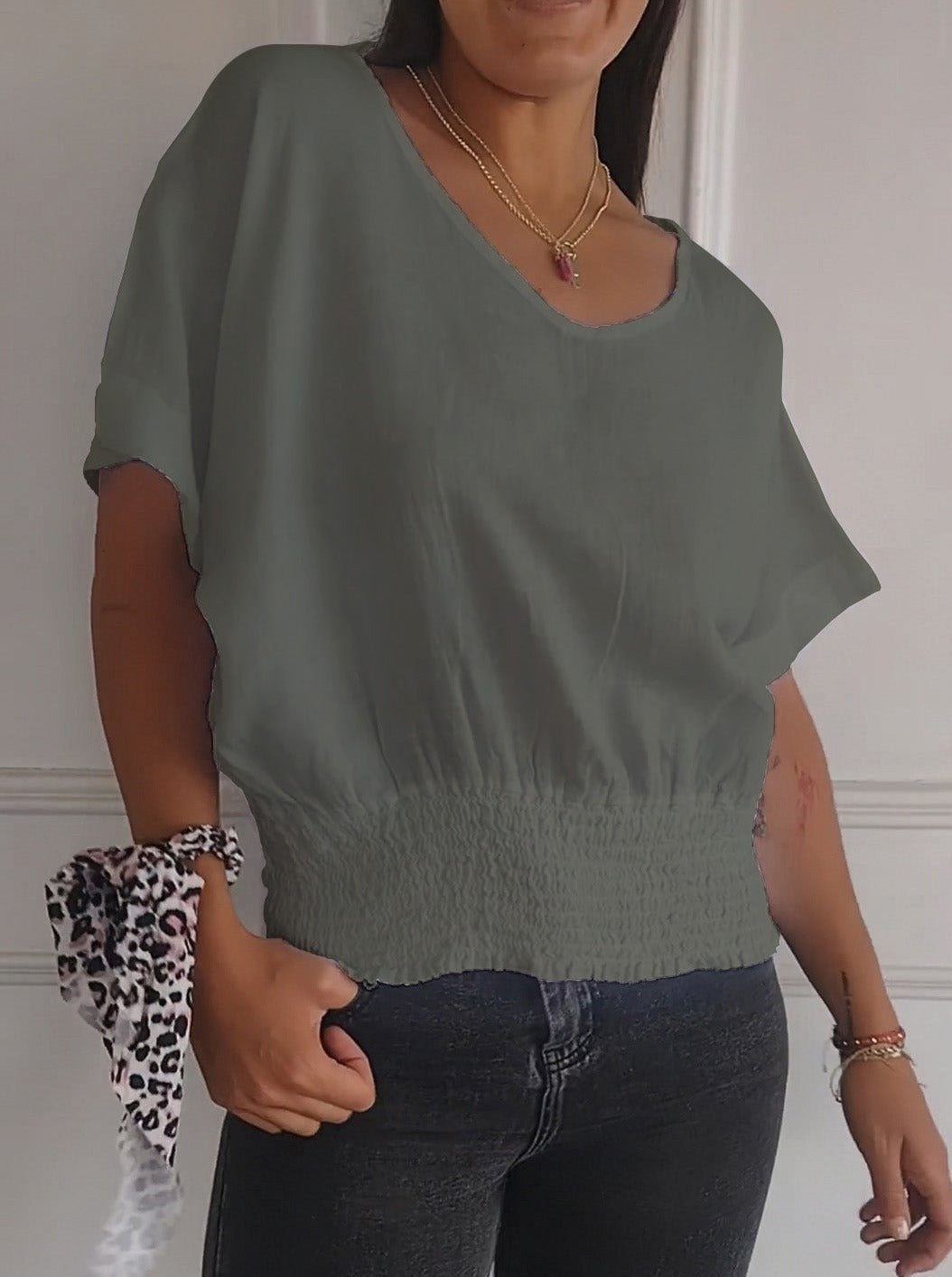 💝Eenvoudig effen T-shirt met V-hals en halve mouwen💛