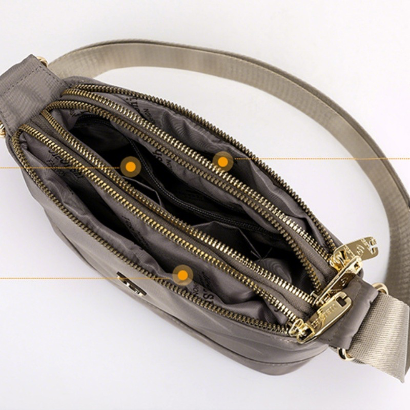 Minimalistische ruime nylon schouder- en crossbodytas