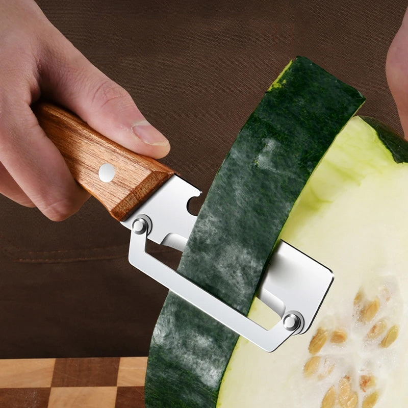 Multifunctionele groenteschiller voor in de keuken