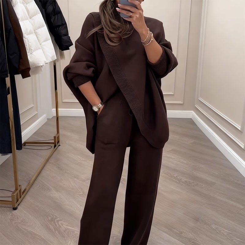 🔥Gratis verzending✈️Tweedelige set voor dames – Asymmetrische trui + broek met wijde pijpen, relaxte pasvorm en zachte stof, uiterst comfortabel 👚✨