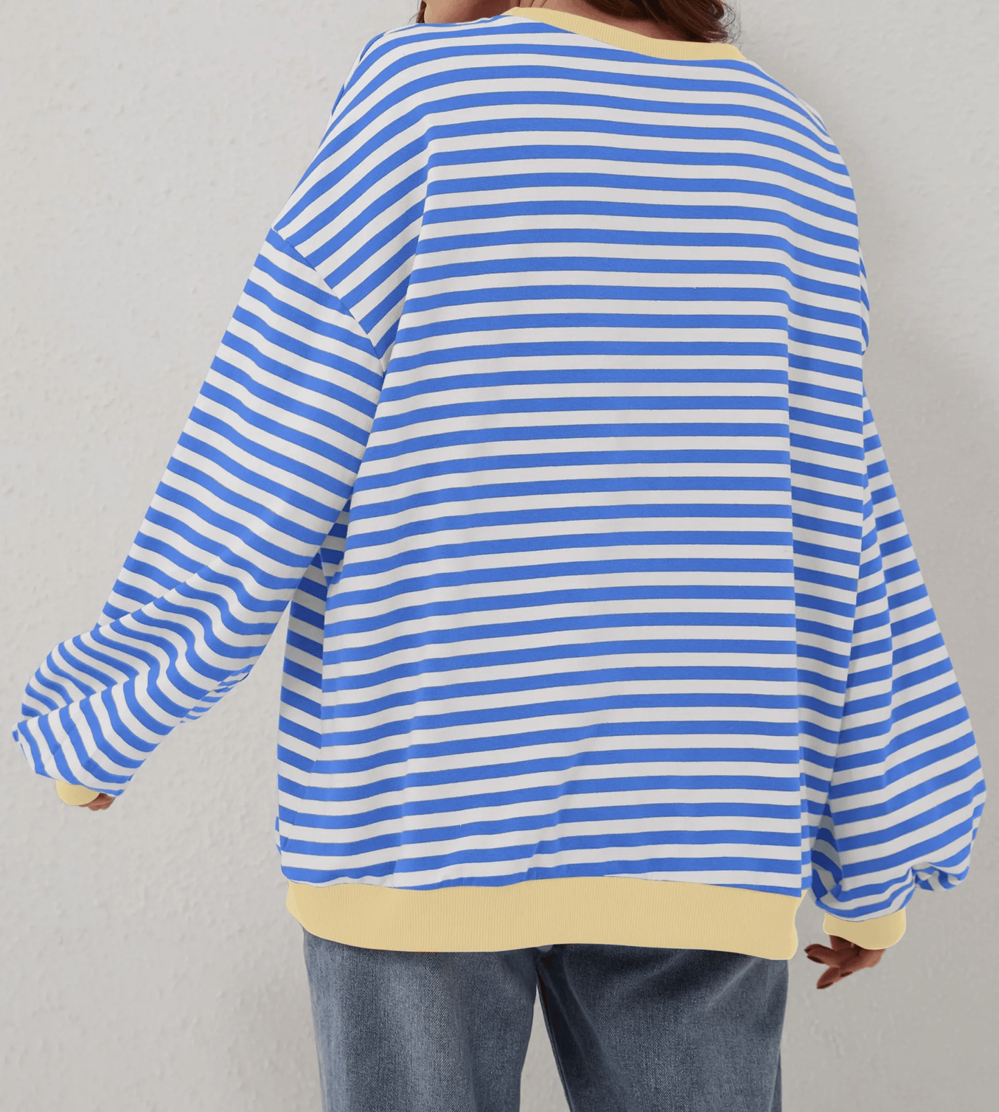 OVERSIZED GESTREEPTE DAMESTRUI MET LANGE MOUWEN