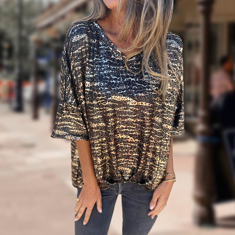Dames T-shirt met losse V-hals, luipaardprint en halflange mouwen