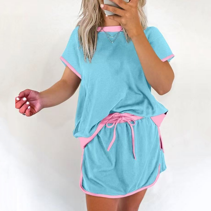 Modieuze tweedelige set van top met korte mouwen en korte broek met colour block design voor vrouwen