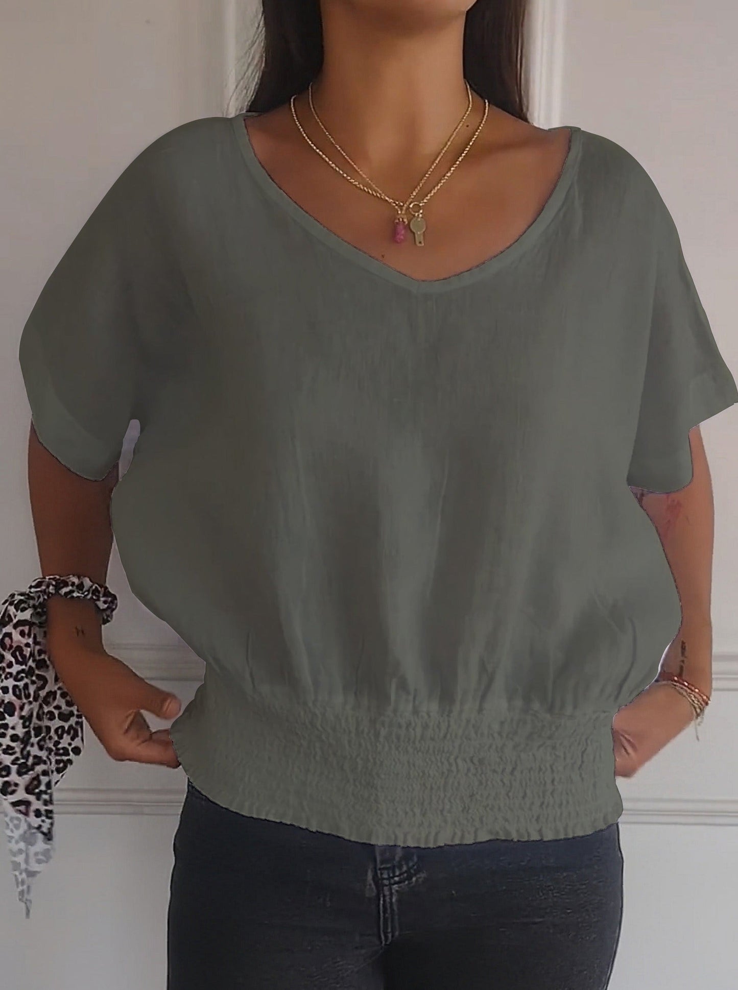 💝Eenvoudig effen T-shirt met V-hals en halve mouwen💛