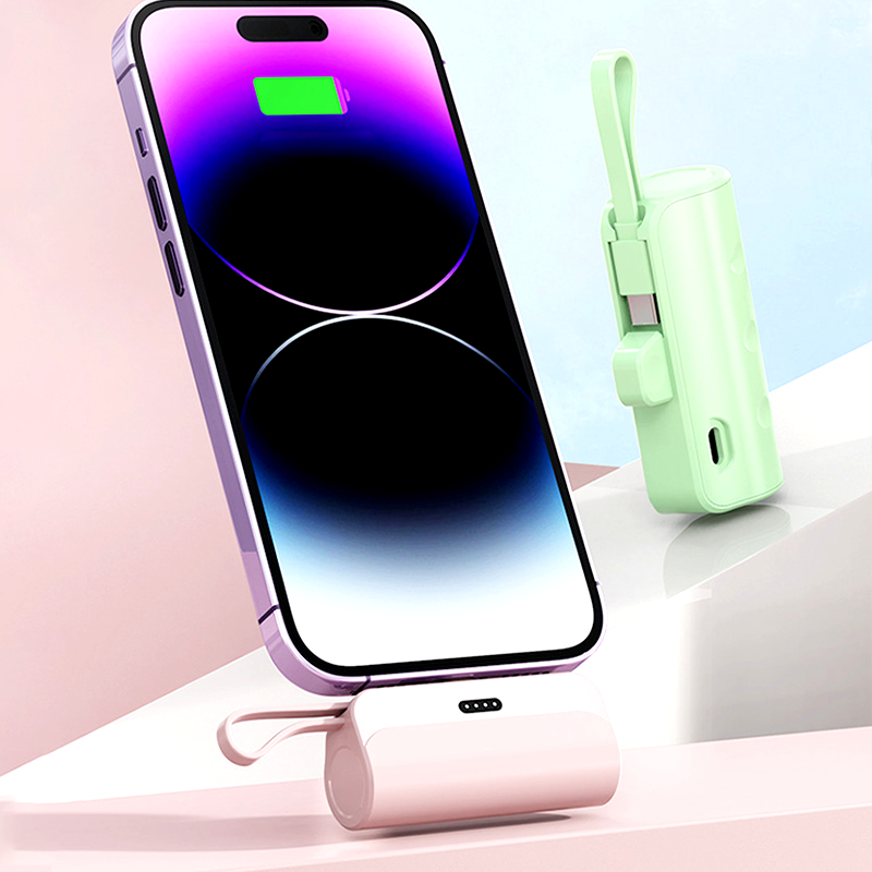 Draagbare Powerbank met Hoge Capaciteit en Ingebouwde Kabels🔋🔌