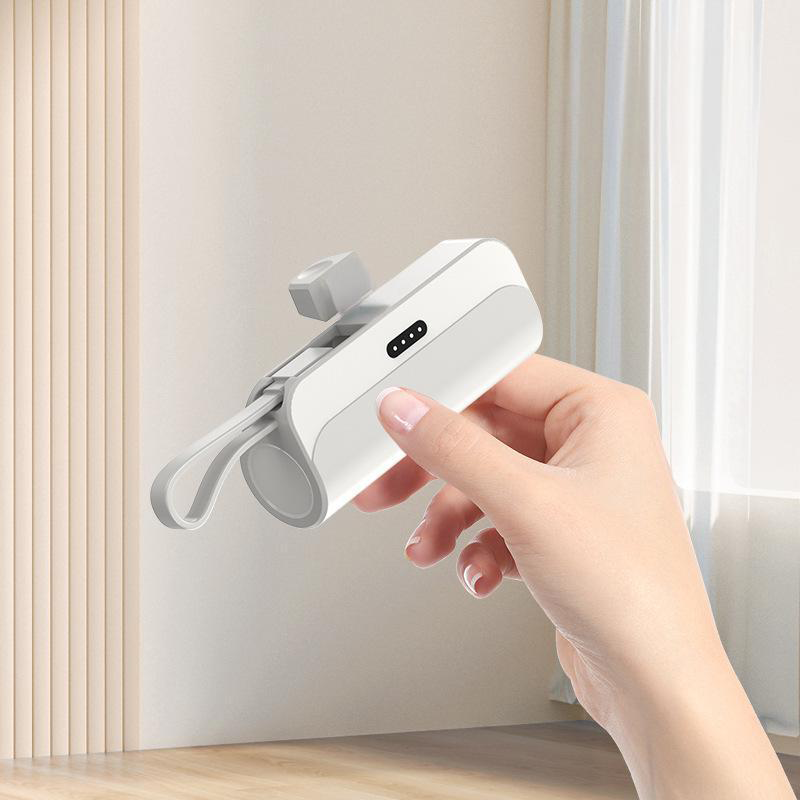 Draagbare Powerbank met Hoge Capaciteit en Ingebouwde Kabels🔋🔌