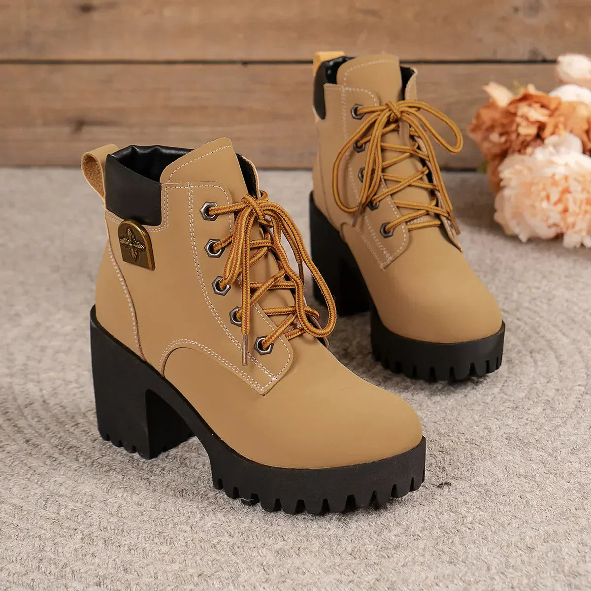 🔥【35-42】 👢✨2025 Nieuw voor dit najaar: enkellaarzen met dikke hak en plateauzool – retro model met vetersluiting voor dames