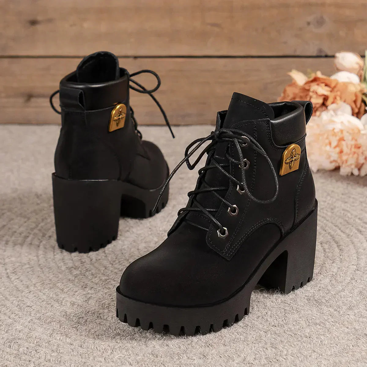 🔥【35-42】 👢✨2025 Nieuw voor dit najaar: enkellaarzen met dikke hak en plateauzool – retro model met vetersluiting voor dames
