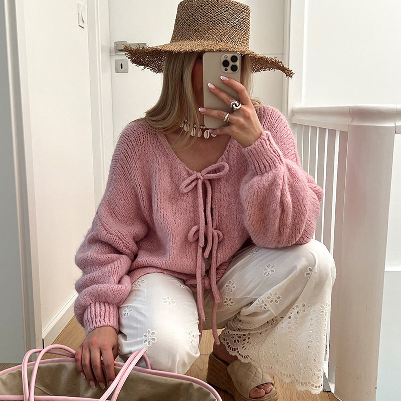 💕 Zacht & Stijlvol: Jouw Nieuwe Favoriete Trui met Strik Tijdelijk in de Aanbieding!