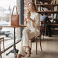 🔥Gratis verzending✈️Tweedelige set voor dames – Asymmetrische trui + broek met wijde pijpen, relaxte pasvorm en zachte stof, uiterst comfortabel 👚✨