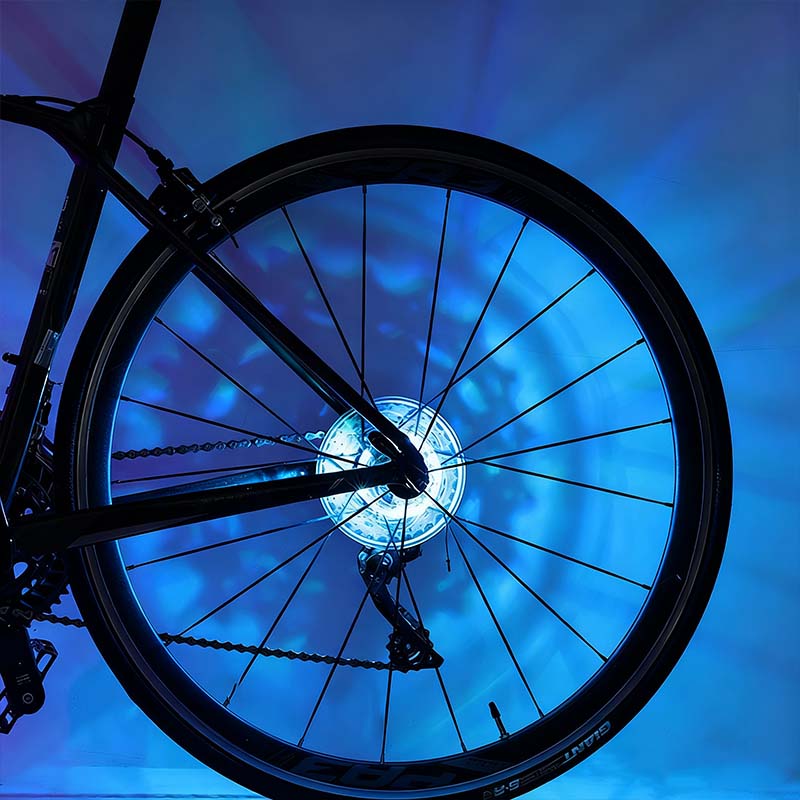🌙 52% KORTING! LED Fietswielnaaflamp – Veilig & Opvallend Nachtfietsen