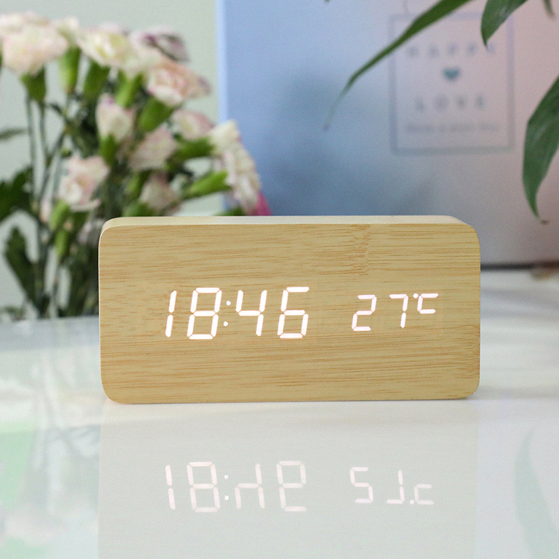 🔥Tijdelijke aanbieding – LED-digitale wekker met draadloos oplaadstation