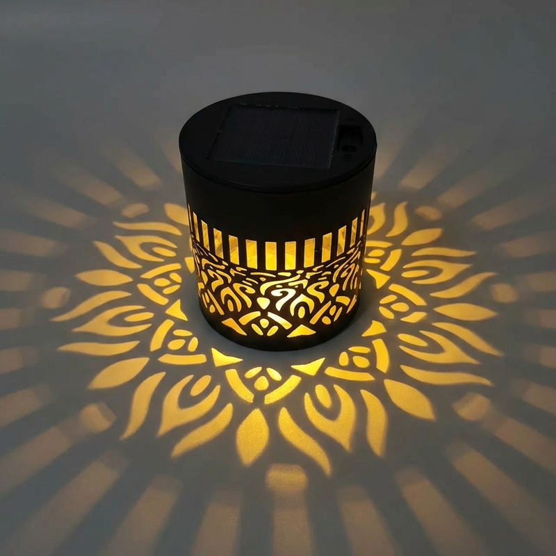 ☀️ Solar mandala lamp voor tuin & terras – 2-in-1 grondlamp & wandlamp – Decoratieve verlichting met vintage-effect – Roestvrij & duurzaam