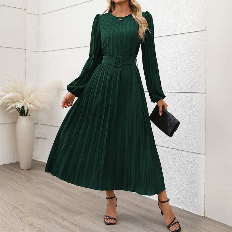 Elegante midi-jurk met lange mouwen, plooien en ceintuur