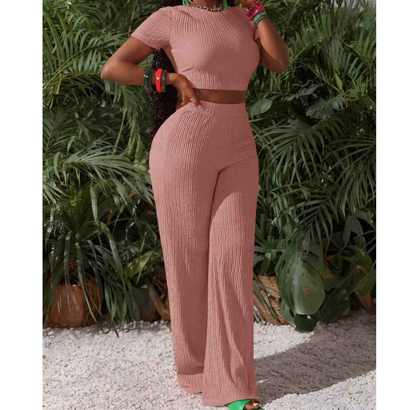 2-delige set voor dames: kort topje en broek met wijde pijpen