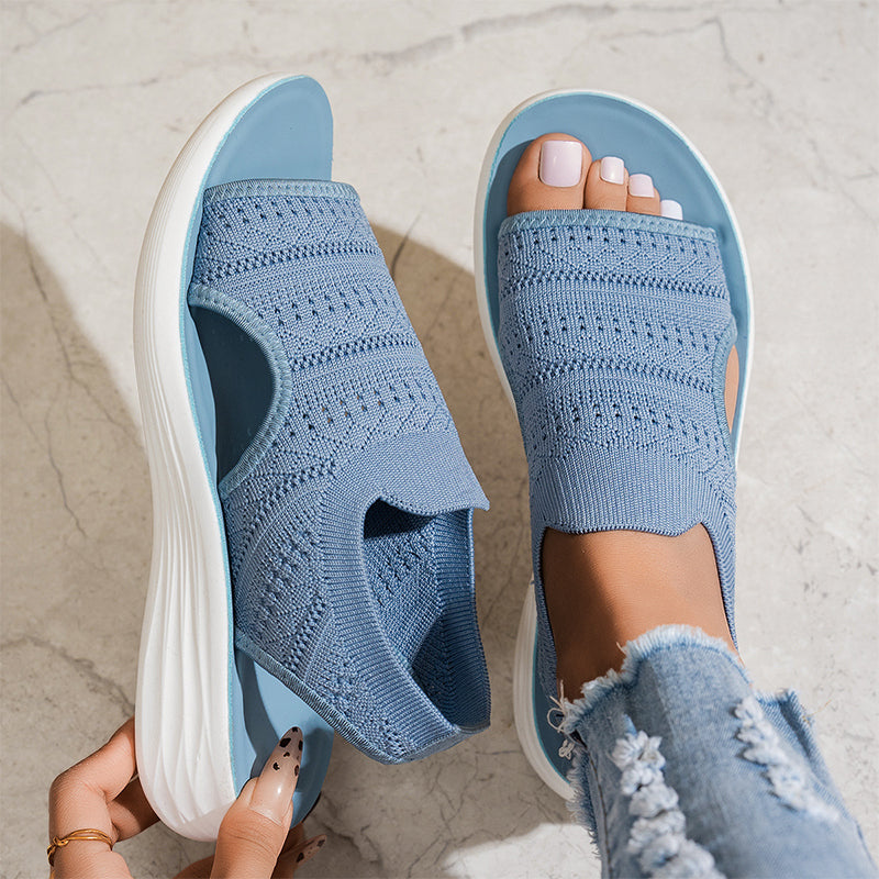 Ademende gebreide plateausandalen voor dames