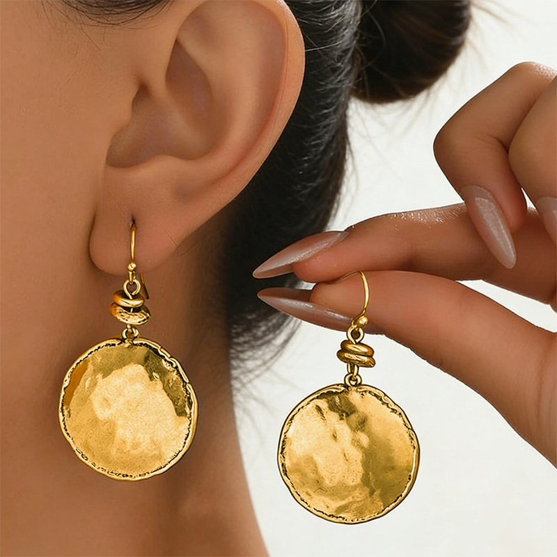 🔥BEPERKTE VOORRAAD💃 Retro metallic oorbellen 🎀 Past voor dag en avondoutfit
