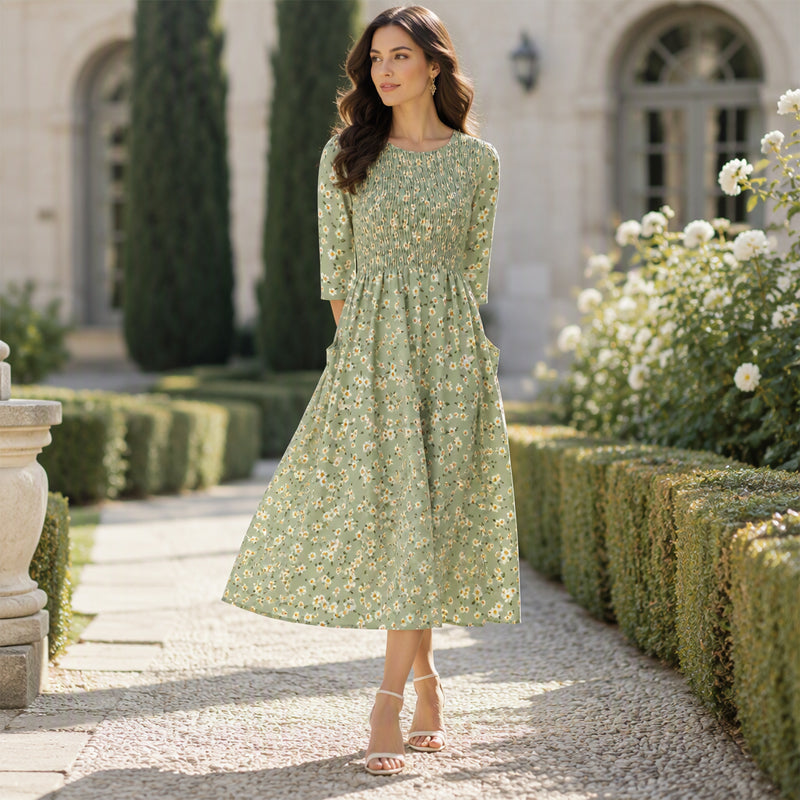 🌸 Nieuwe Collectie 👗 Dames Jurk met Smockdetail & Bloemenprint – Elegante pasvorm, vrouwelijke uitstraling & comfortabel draaggevoel ✨