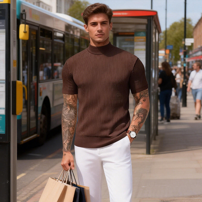 Casual T-shirt met slanke pasvorm en hoge kraag voor heren