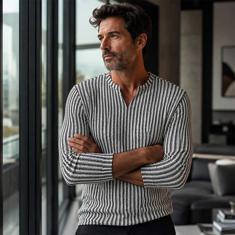 Moderne gebreide pullover met textuur