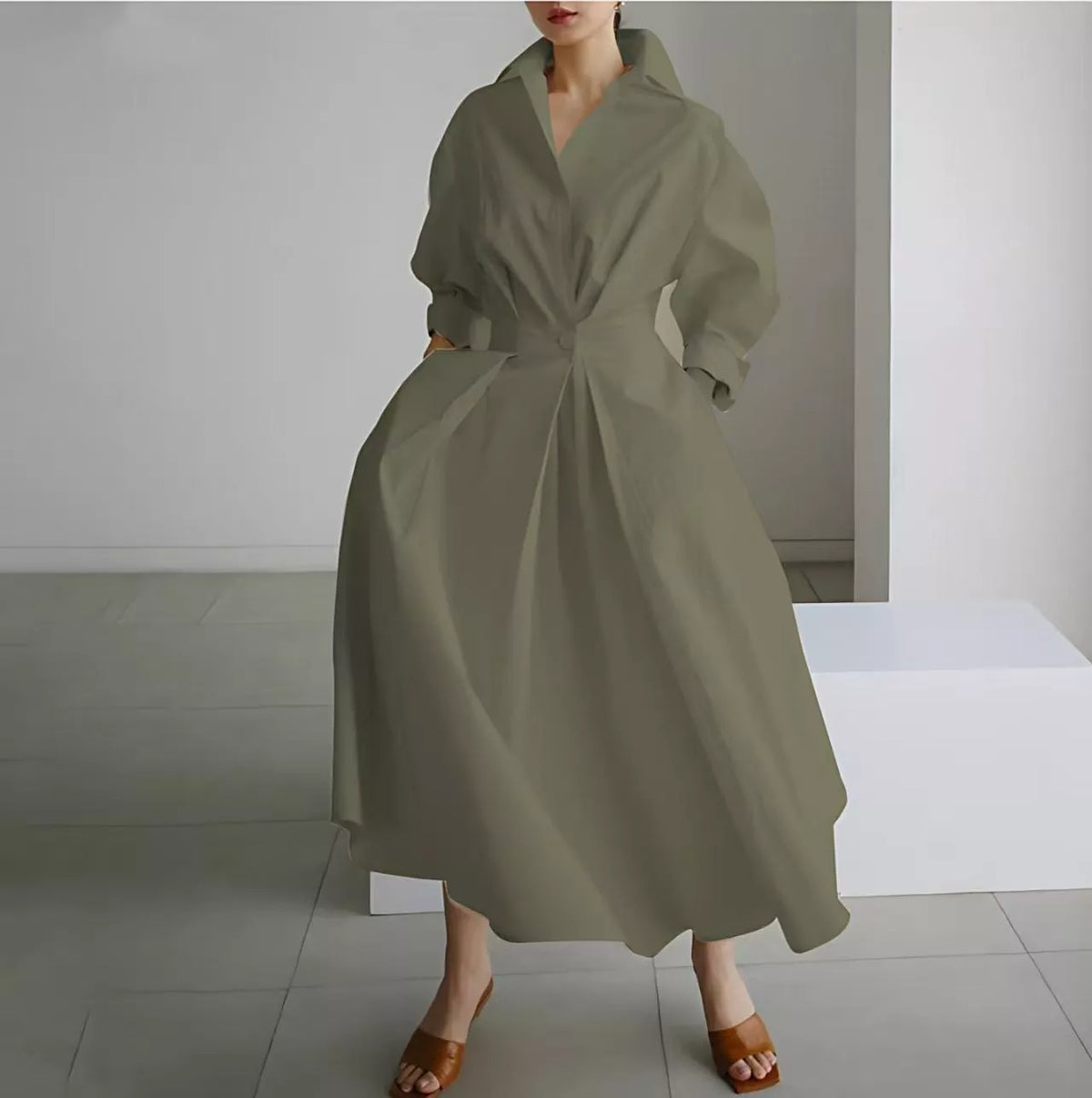 👗50 OFF🔥Stijlvolle dames shirtsjurk van katoen-linnen met effen kleur, omgeslagen kraag, elastische taille en uitlopende zwaaivormige zoom